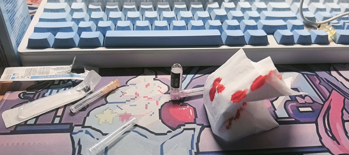 QingMeimm's tweet photo. 早上孬，这针扎到血管了，好吓人😣😣😣 https://t.co/EJeyWqhuNn