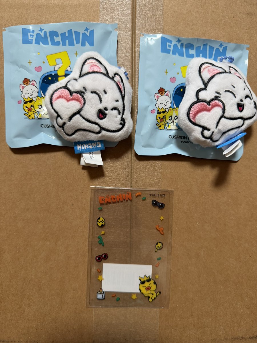 HS2H_93's tweet photo. ENHYPEN ENCHIN エンチン 
クッションキーリング
フォトカードフレーム 特典 交換

譲　KISHU ソヌ　PUNI ニキ

求　SnoWe ソンフン

郵送交換希望です！
お気軽にお声掛けください🙋🏻‍♀️

#ENHYPEN交換
#ENCHIN交換 https://t.co/u7Z3PAPvNv