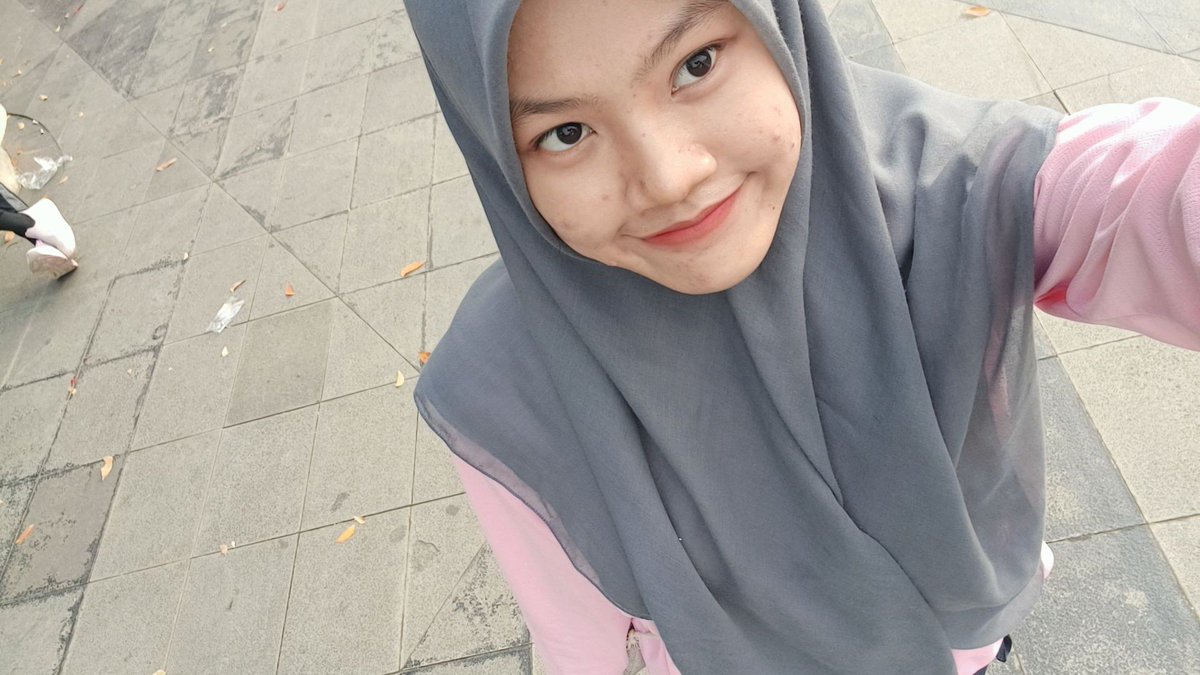 fairymatcha's tweet photo. morning y'all, met hariii seninnnn. apakah todayy pada upacaraaa? 💖 https://t.co/5ZZPcWCShE