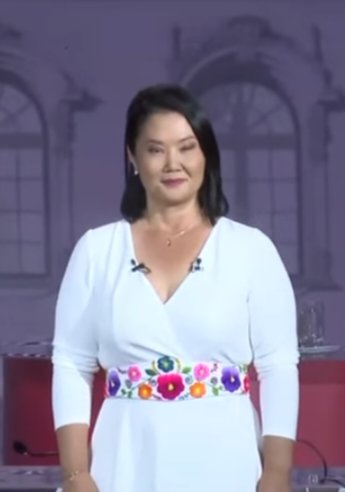picantedecuy's tweet photo. A LA SRA KK DE @KeikoFujimori LE HA PRESTADO SU VESTIDO LA ASSESSINA DINA BOLUARTE???? https://t.co/cTTiSUGJCB