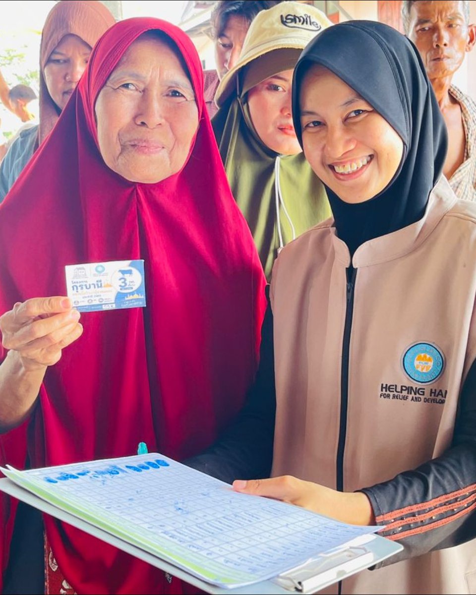 HelpingHandUSA's tweet photo. Alhamdulillah, today was a fruitful day. 💙

Our team traveled 490 km from Bangkok to a refugee camp in the mountains near the Myanmar border to continue reaching those in need. Families in Thailand received their Qurbani shares with dignity and care.

https://t.co/V6h0ljOIqC https://t.co/2L4mkptWGJ