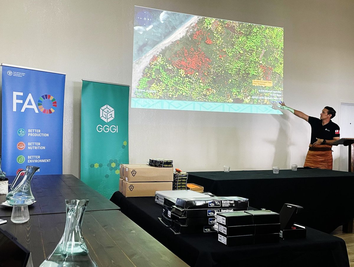 UKinTonga's tweet photo. 🌿🇹🇴🇬🇧 Strengthening Tonga’s climate readiness through partnerships, including UK‑supported work with GGGI to build resilience and sustainable forestry for the future.

PC- GGGI Tonga https://t.co/5w8b5QyjiI