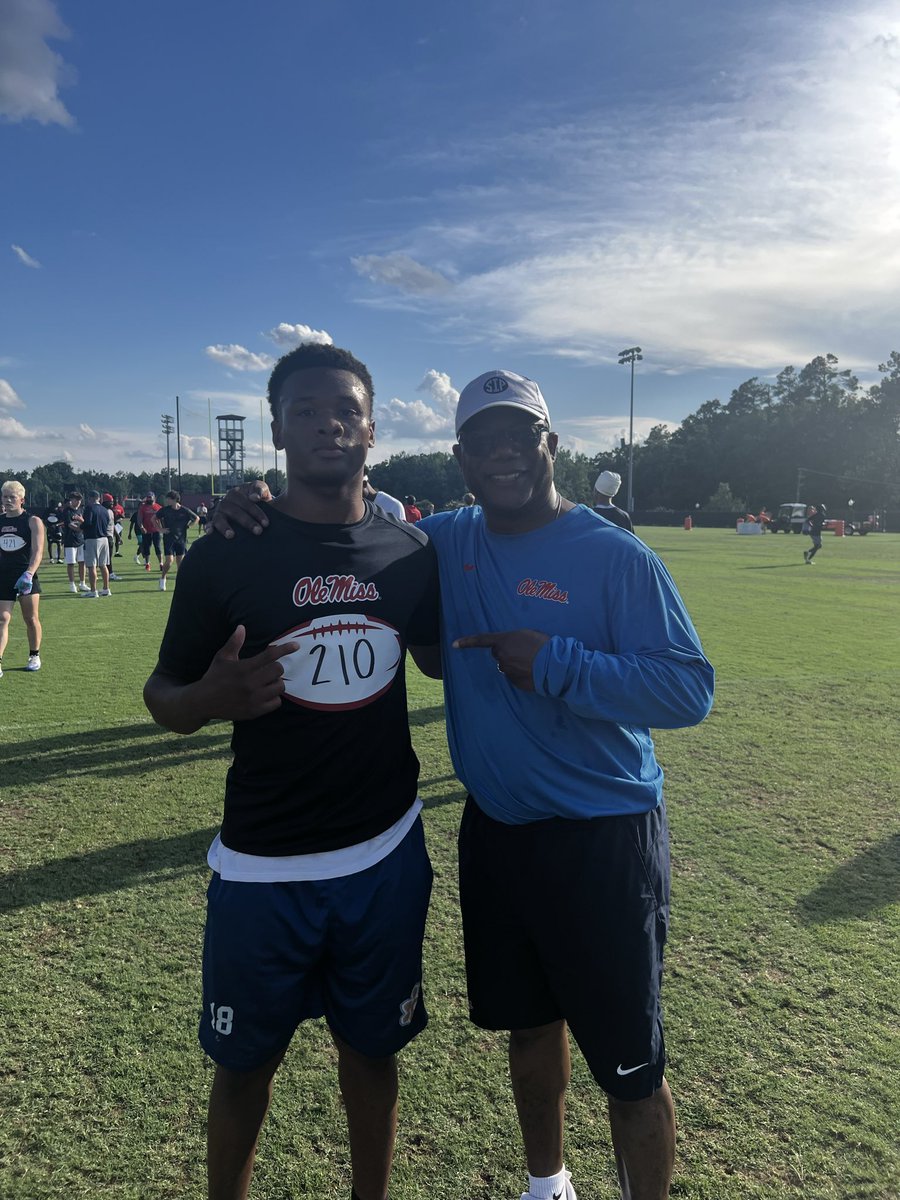 davis_xyler's tweet photo. Had a great time at Ole Miss football camp today I learned a lot really grateful to all the coaches hopefully going to many more @OleMissFB @CoachGolding @CoachB_BROWN @coachcannon97 @NEMCCTigers @SaltilloFB @FrankWilson28 @LetsGoICC_FB https://t.co/YvPt71rzZ5