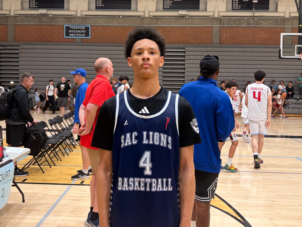 Pdouble_33's tweet photo. . @cnbroncosbball Nike Summer Showdown

Day 3 Standout Players

2027
Baron Sabir
Will Hakes
Enzo Rochin
Jax Kelley
Spencer Kubit 
Nick Andreotti Jr.
Aeron Wallace
Kellen Garcia
Djibi Camara

2028
Cam Walls📸
Tre Simmons
Dasani Davis
Keshawn Langenfeld
Tristan Beechler
Elijah Banuelos
Logan George
Josiah Wilson
David Hinton IV
Ray Chatman
Dalen Mason
Quillan Thompson 
TJ Dixon

2029
Brayden Smith
Clark Woods
Zach Owens
Kiyan Wharry
Gage Graham 
Kingston Sligh
Jamell Castro
Jonathan Contreras

@CalHiSports @CifCentral @paulmeadors @trigonis30 @FrankieBur @RonMFlores @DevinUgland