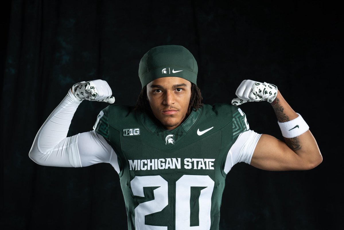 KaydenBattle's tweet photo. Thank you @MSU_Football for having me this weekend! Had a great time! #GoGreen🟢⚪️ 
@coachfitz51 @JoeS_Rossi @PoteatCoach @MalikGill5  @CoachReid99 @Shepp42 @CoachTreSAVAGE @DbCoachJulian @I_Am_OD3 @benjaminwolk @C_Robinson247 @ryanobleness @MSUFBRecruiting https://t.co/kz5bPl4aae