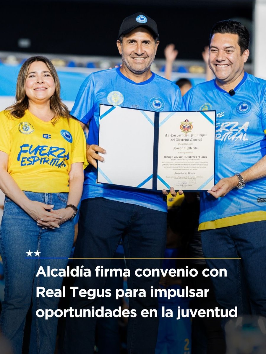 amdc_hn's tweet photo. Firmamos convenio con Real Tegus para implementar programas enfocados en clínicas y entrenamientos deportivos, inclusión y desarrollo comunitario, becas deportivas y el fortalecimiento de espacios de formación para jóvenes talentos de distintos barrios y colonias de Tegucigalpa y Comayagüela.

Ahora promovemos valores como la disciplina, el respeto y el trabajo en equipo a través del deporte.