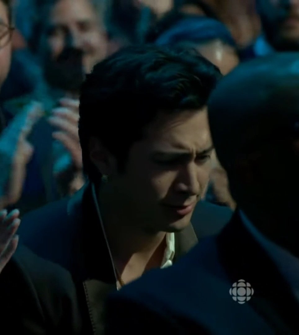 hudspirational's tweet photo. His face when they announced him as the winner 😭
It's the same frowning/confused face he makes whenever he receives a genuine compliment. Oh Hudson, you deserve the world :(
#HudsonWilliamsatCSA https://t.co/0F9JfuJcUK