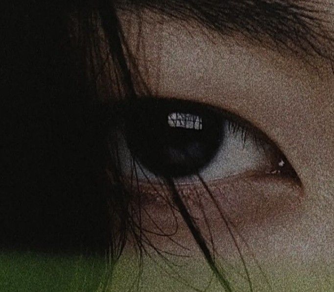 HardforJoon's tweet photo. Clues of what's to come 😊 https://t.co/t1D2VdqEy3