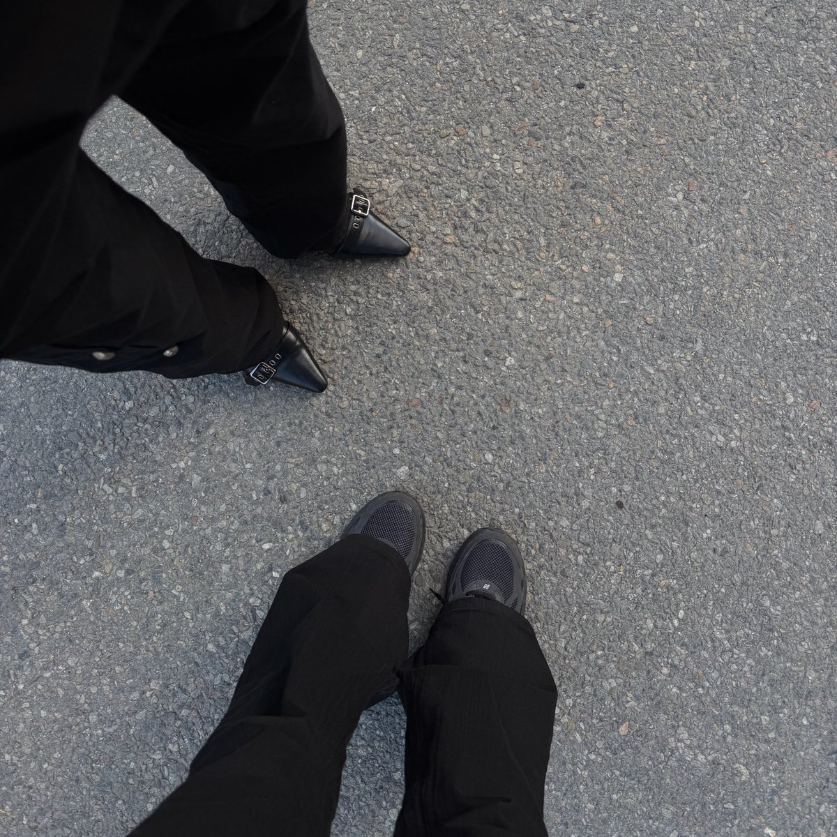 222killyou's tweet photo. 내 여자친구는 신발을 바꿔줘
됴각됴각( ¤̴̶̷̤́ ‧̫̮ ¤̴̶̷̤̀ ) https://t.co/vQci0nYbq6