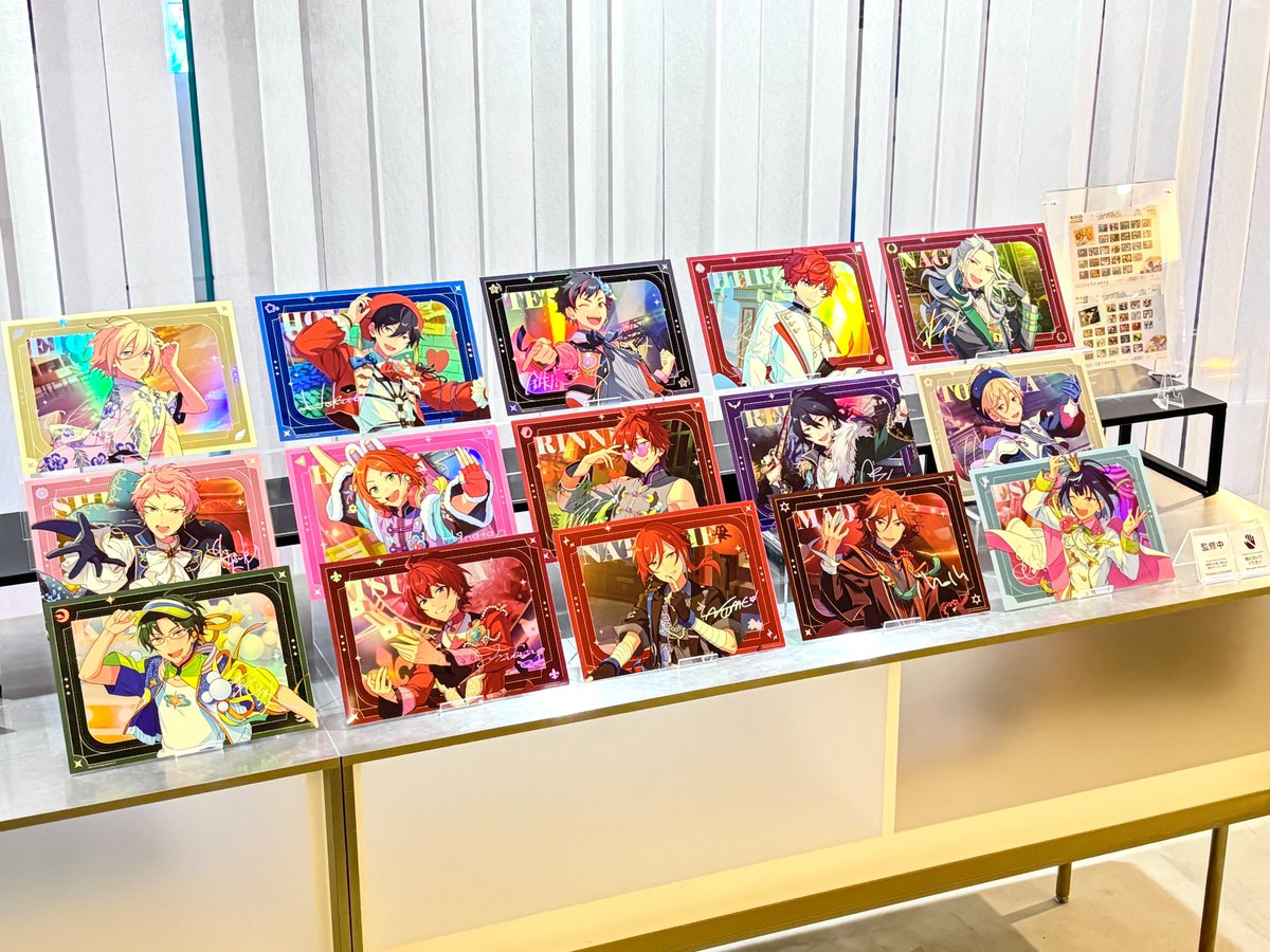 ensemble_store's tweet photo. 【好評予約受付中！】

2026年9月発売予定✨
ステラフォトsparkle Vol.2 A

2026年10月発売予定✨
ステラフォトsparkle Vol.2 B

6月下旬ごろまで店内でサンプルを展示しております✨

#あんスタストア にて、予約受付中です🌟
#あんスタ https://t.co/TUQWFgGcTq
