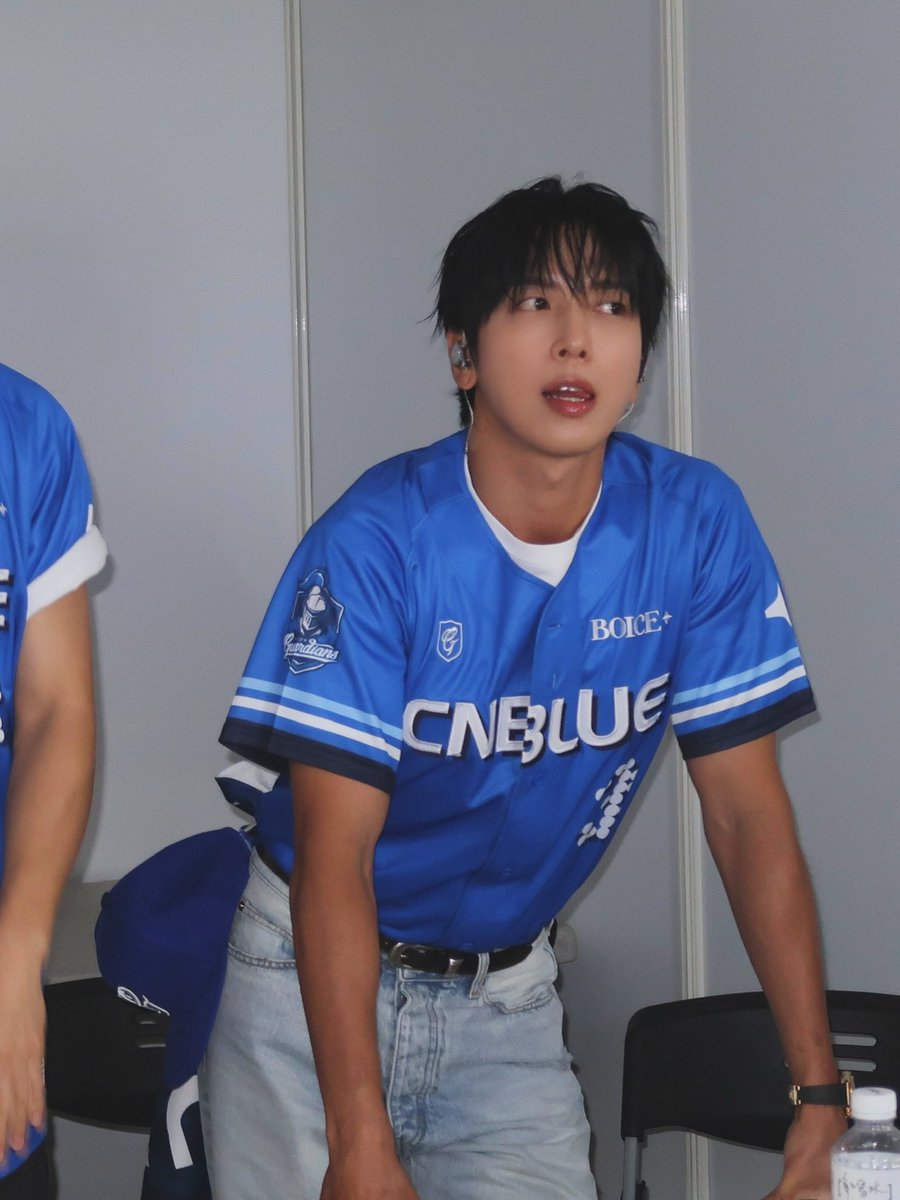 YongloHa_'s tweet photo. 26.06.01
용스타그램
#정용화 #JUNGYONGHWA https://t.co/p8X9XRt84A