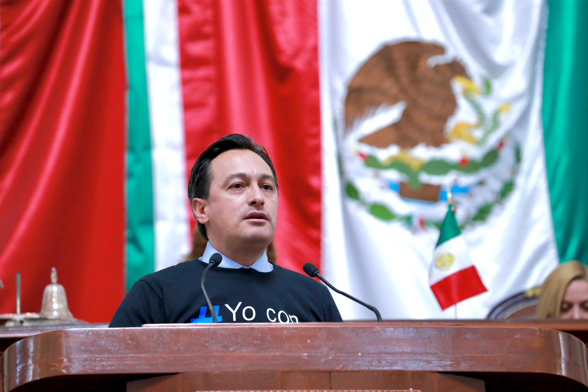 AAtaydeR's tweet photo. Así no Morena. La Ley Orgánica del Congeso de la Ciudad exige que se presente una terna para el nombramiento de la persona titular que hoy se discute.

Hoy Morena vuelve a violar un procedimiento legislativo. Con Morena, la ley no importa. Importan las razones del poder.

Así no Morena.