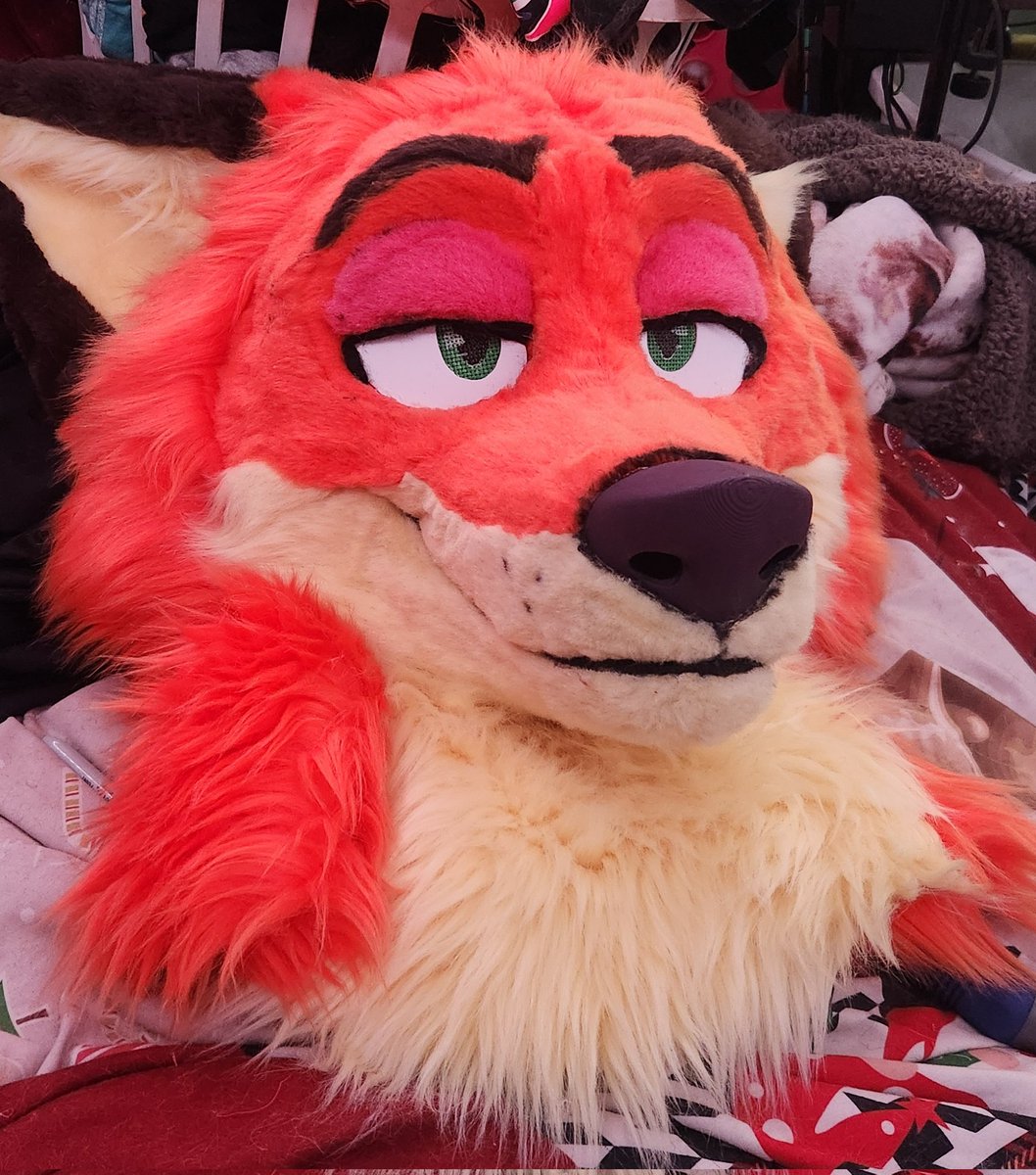 ZappFox's tweet photo. New fursuit reveal!

Funny lookin handsome orange dog thing. 🦊🧡

#zootopia #nickwilde https://t.co/5twFDeqtub