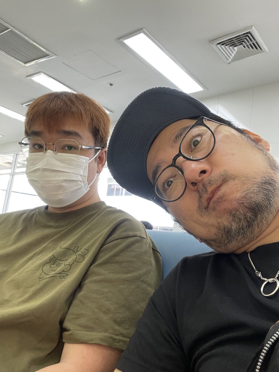 Naoking1985's tweet photo. 病院嫌いのウッディ。
2週間ほど咳が止まらず、昨晩は息が苦しいと何度も目が覚めてたんでいい加減病院に行こうと言うことに。
肺炎とかじゃなきゃいいけど、、、、

と言うことで、今日は病院から1日スタート。 https://t.co/EpSH1vIcLV
