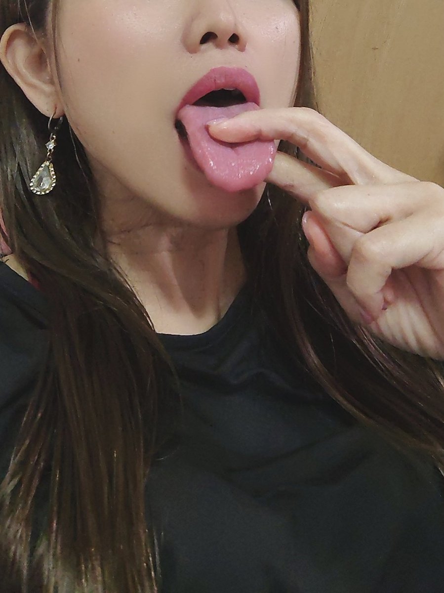 ria191169's tweet photo. ✨🥹感動(T ^ T)👑嵐︎🌟最高👑最後のLIVEの映像をニュースで見ました。5人のMC感動で涙が溢れました🥲︎😭特に大野くんの言葉と涙はもぅ😭絆という言葉がとても似合う最高のグループでした🥹💖嵐お疲れ様、これからはマイペースで更に楽しい 人生おくってね💕︎💕︎突き抜けてくれてありがとう😊 https://t.co/vkUOeEE3qE