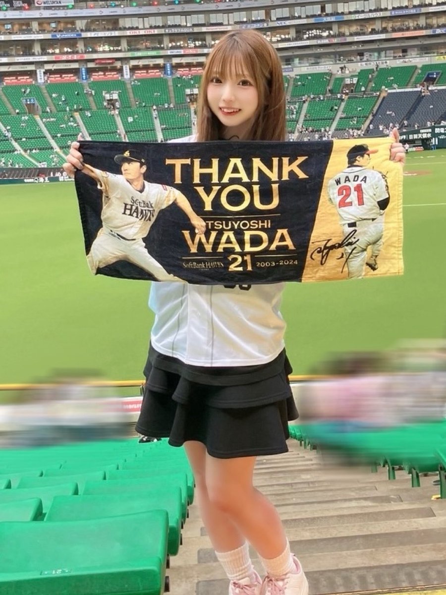 suush21's tweet photo. 6月！今月もよろしくお願いします🤍 https://t.co/pvA5UTfYv9