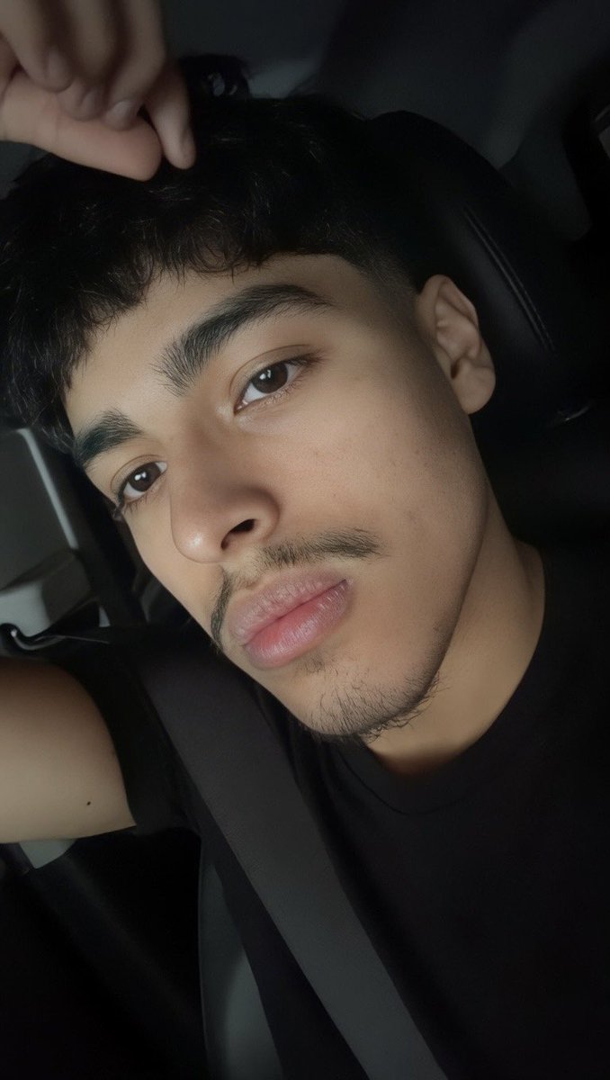 F1ac0_'s tweet photo. Who trynna help me out #f1ac0_ #latino #bmc #blc #latinodick #dtx https://t.co/AgeP34xWfM
