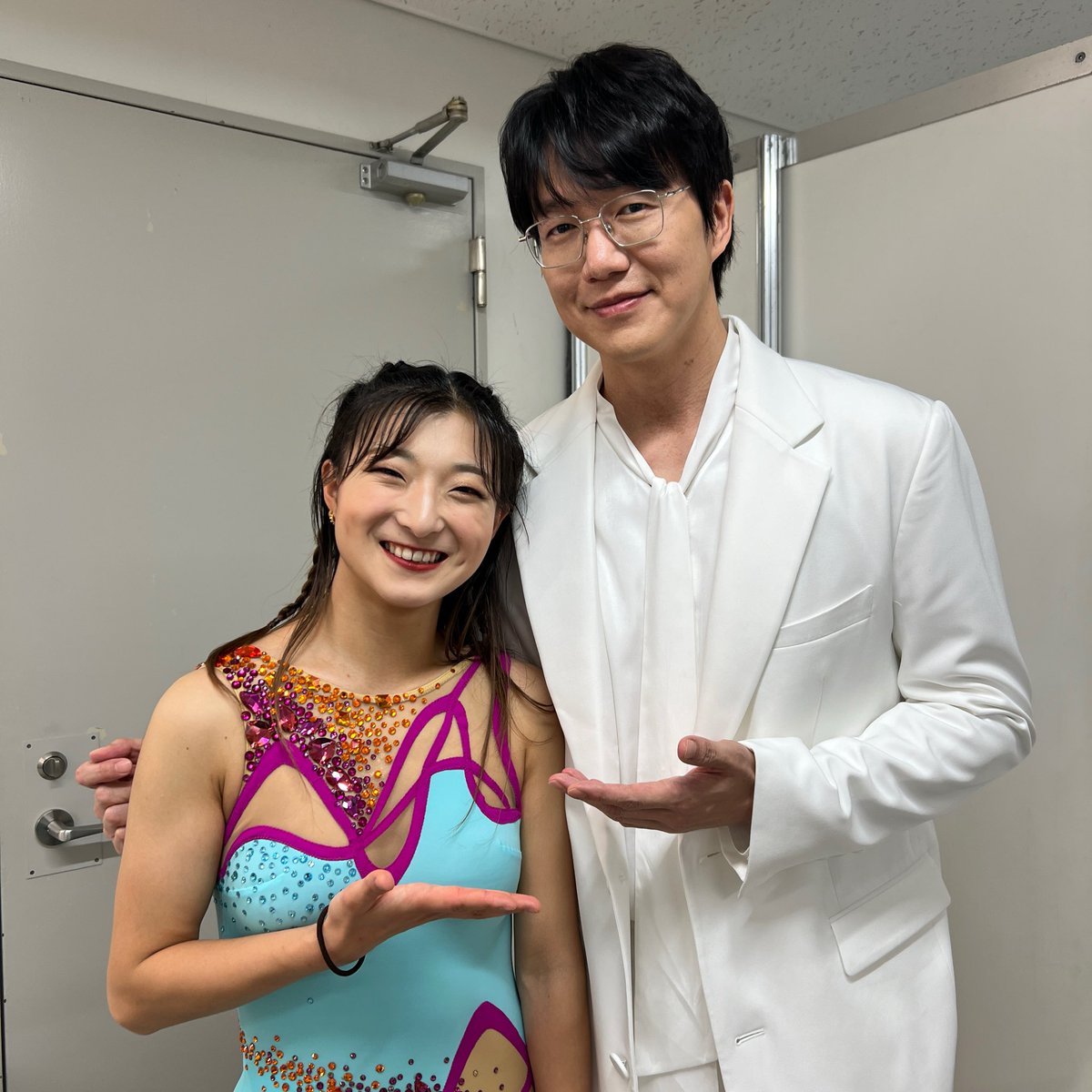 ssk_jp_staff's tweet photo. #FantasyOnIce2026

お招きいただきありがとうございました。
世界最高レベルのスケーターの皆さんとの共演は、本当に芸術的でした。

坂本花織さん、青木祐奈さんと楽屋での1枚。

温かい声援をありがとうございました。

@Fantasy_on_Ice
#FaOI #ソンシギョン https://t.co/8OSy5PVoFB