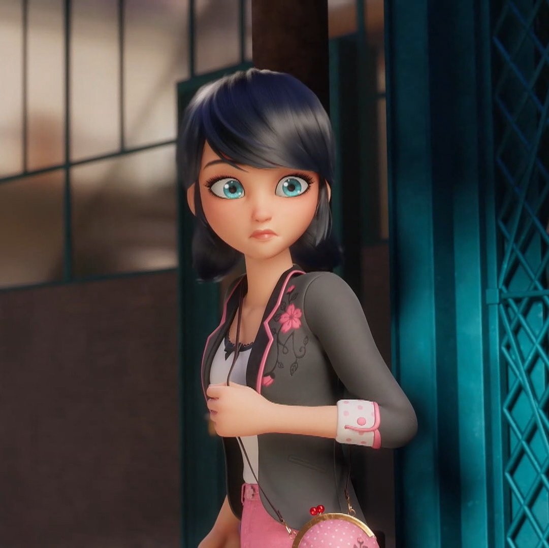MLBFansWorld's tweet photo. ⚠️ || Well, Thomas's answer is being distorted by misinformation.
The "no" answer refers to the fact that he has neither confirmed nor denied that Marinette is bisexual.

He is not saying that she is NOT bisexual; he is simply neither confirming nor denying anything
#MiraculousLadybug