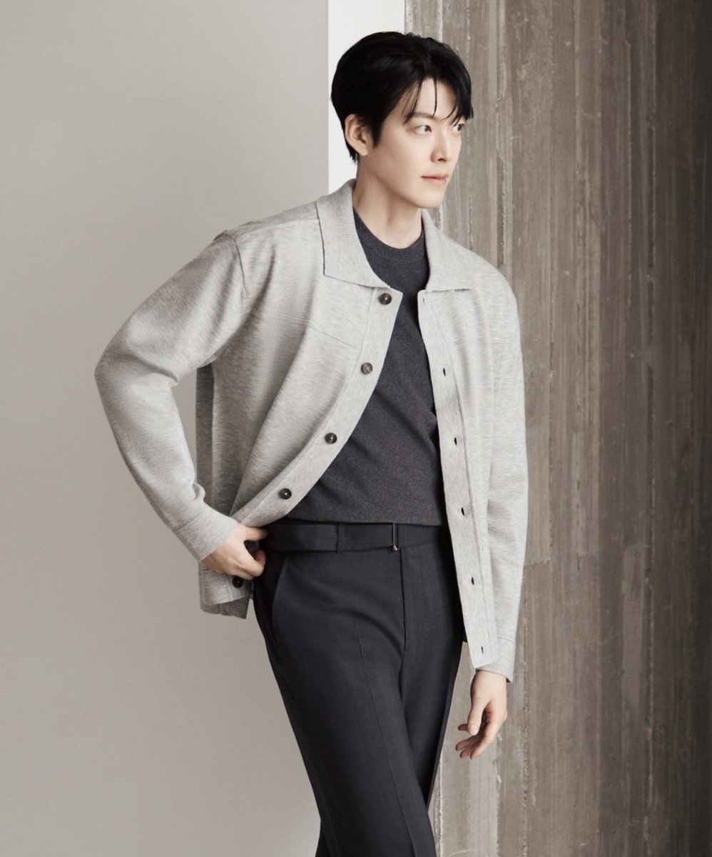 dolgolaeui's tweet photo. Kim Woo Bin #kimwoobin #theheirs #alienoid #uncontrollablyfond #school2013 #blackknight #officerblackbelt #ourblues #geniemakeawish #theconartists #김우빈 #金宇彬 You can also follow his official IG account: ____kimwoobin (Look for the blue check mark) ©️ Fahrenheit https://t.co/DlisZyt1oo