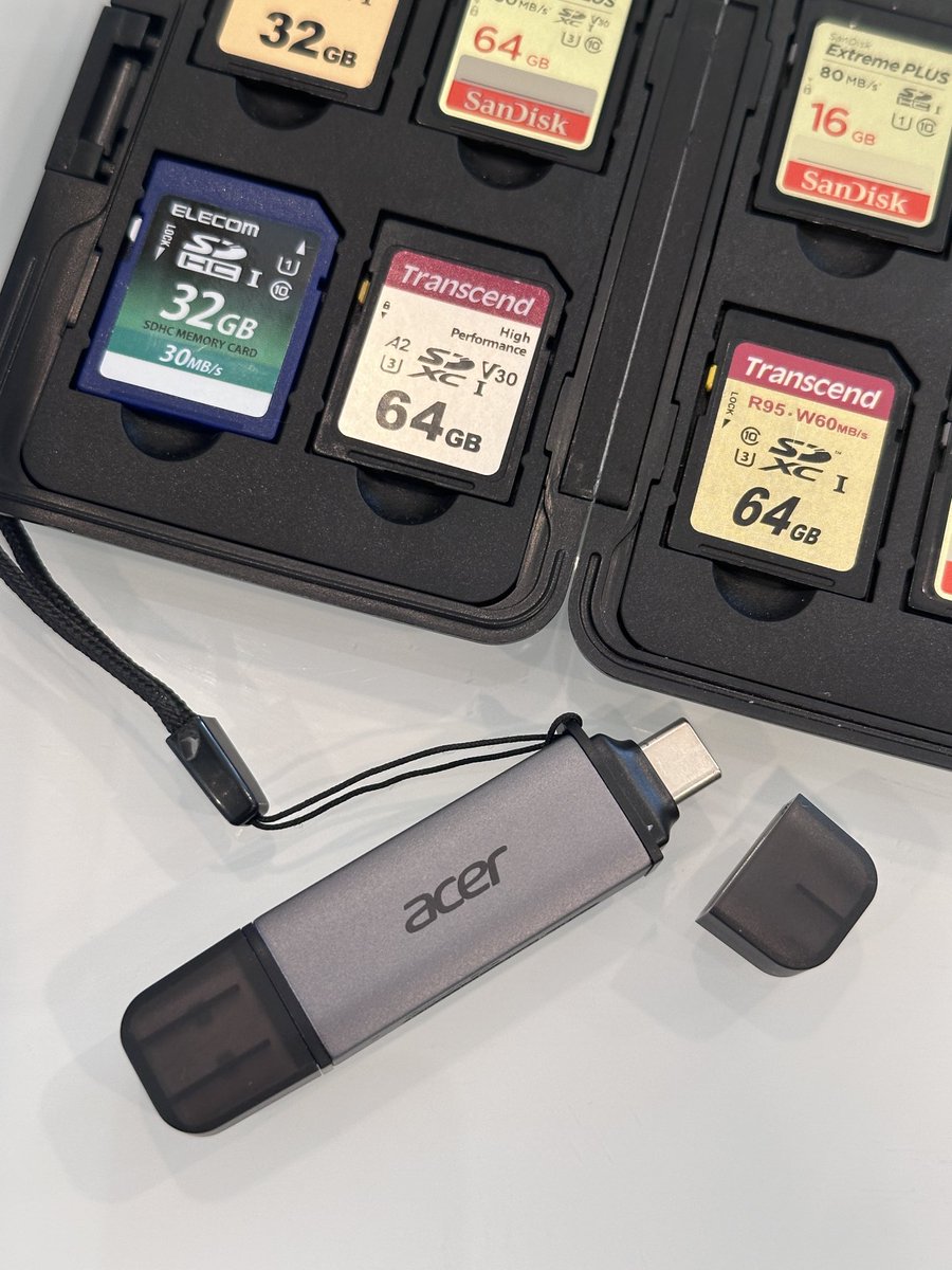 SDカードリーダーってやつを度々無くす私です。 いろんなタイプを買い