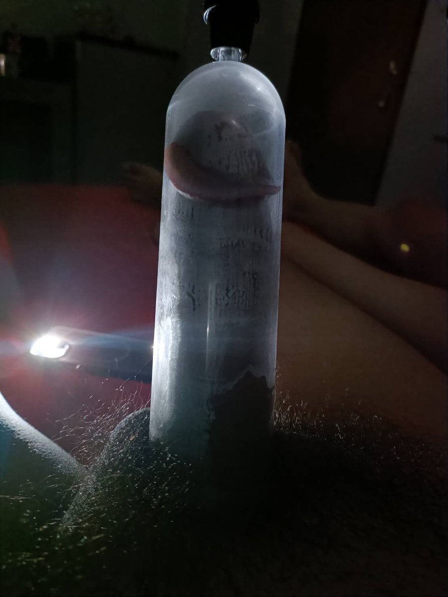 bugbear36's tweet photo. เต็มกระบอกเล็กแล้ว🥵🍆 https://t.co/ozZdGYv6P4