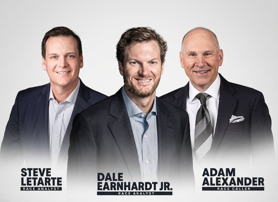 ShippyXX's tweet photo. These 3 gentlemen are a solid booth for @NASCAR. 👏🏼👏🏼👏🏼

#NASCAR #Nashville #CrackerBarrel400 @PrimeVideo https://t.co/0B8zzulNeO
