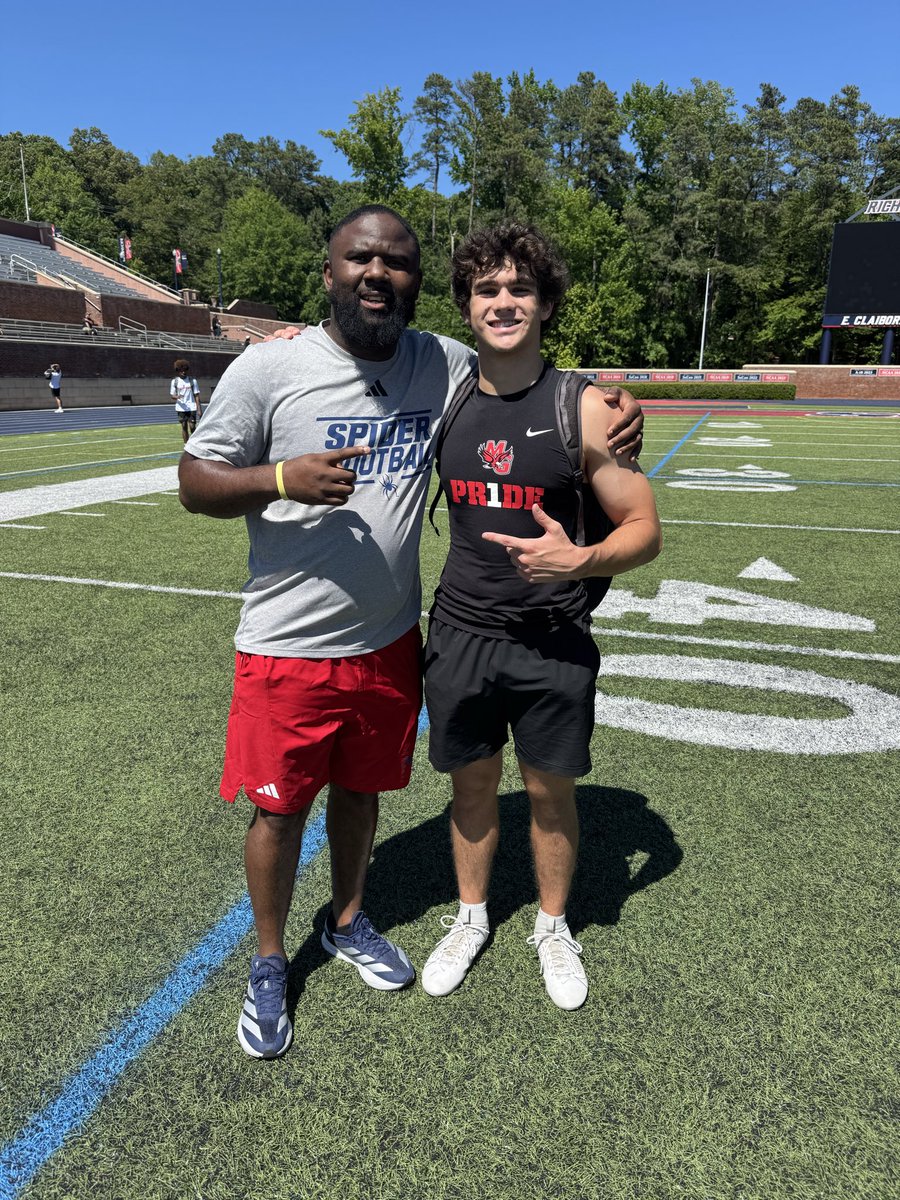 Luke5Roberts's tweet photo. Had a great time at University of Richmond camp today!
@coachjtaylorjr @CoachHeem1 @RussHuesman @CoachM_Cummings @thejhuesman14 https://t.co/2nO9WRlNpc