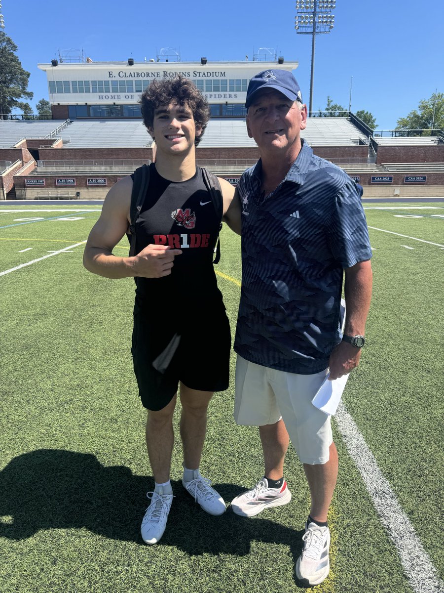 Luke5Roberts's tweet photo. Had a great time at University of Richmond camp today!
@coachjtaylorjr @CoachHeem1 @RussHuesman @CoachM_Cummings @thejhuesman14 https://t.co/2nO9WRlNpc
