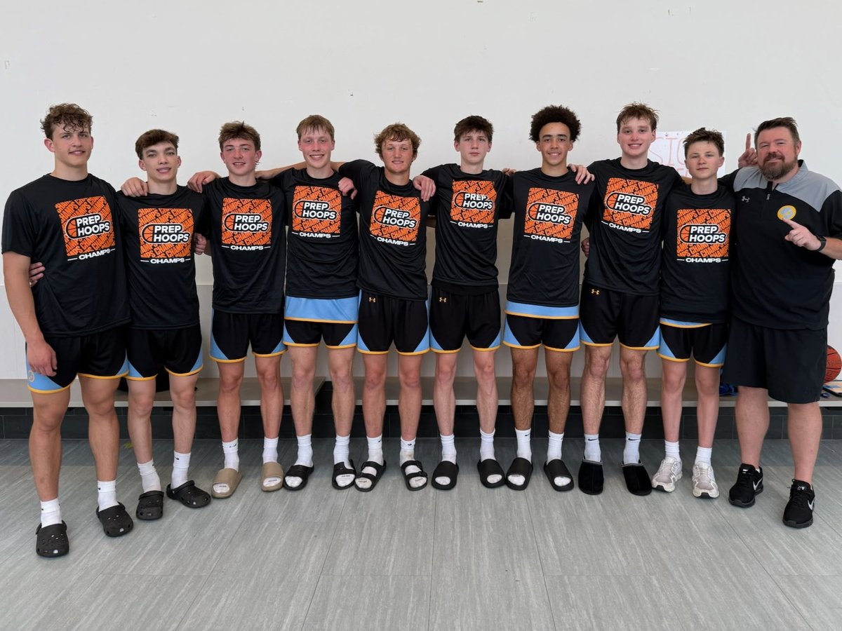 CoachBWilde's tweet photo. I’m really proud of our team! We may not be the flashiest but this group buys into playing defense. On average we held some really talented teams to 42.2 ppg. We are now 26-3 on the season and NHR State Champs! #furyfam @PHCircuit @mnfuryboys @tchoopsczar @RyanJamesMN https://t.co/ifxYwvt04u