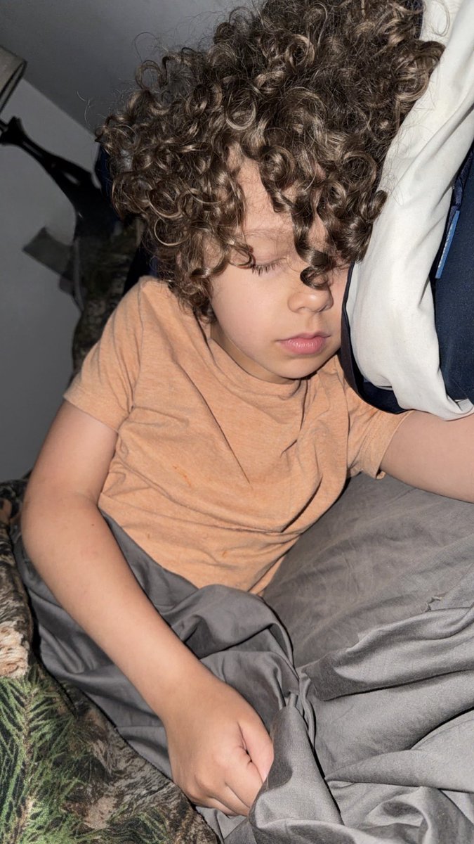 JennRLewis83's tweet photo. Someone is tuckered from helping cousin Austin celebrate his high school graduation today at his party. https://t.co/G8qyJxl7vc