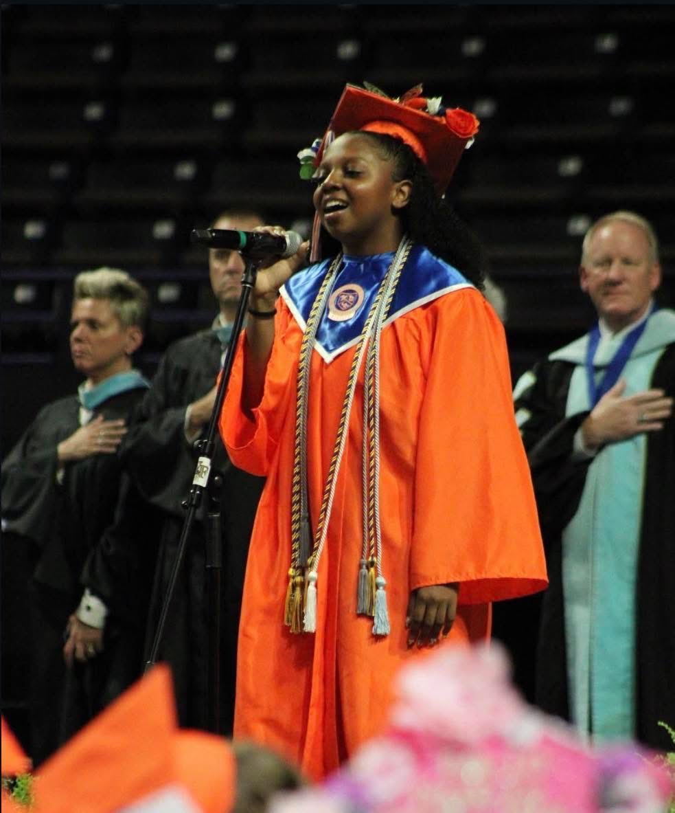 BobcatsGHS's tweet photo. Celebrating our #GlennBobcats!!! Congratulations 2026 Graduates!! Happy Graduation!!! #GlennStrong #BobcatPride 🧑🏽‍🎓👩🏾‍🎓🧑🏻‍🎓💙🐾🧡🎉🎉🎉 https://t.co/qkNT3ecIep
