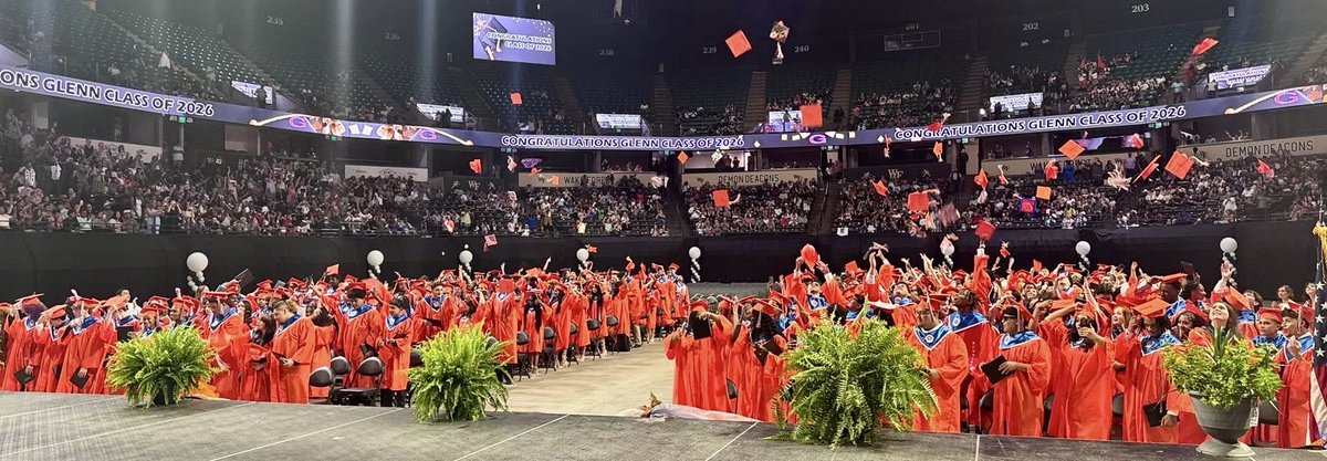 BobcatsGHS's tweet photo. Celebrating our #GlennBobcats!!! Congratulations 2026 Graduates!! Happy Graduation!!! #GlennStrong #BobcatPride 🧑🏽‍🎓👩🏾‍🎓🧑🏻‍🎓💙🐾🧡🎉🎉🎉 https://t.co/qkNT3ecIep