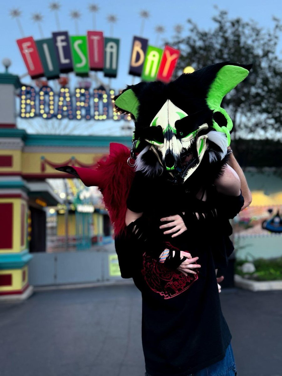 AsmoBrem's tweet photo. Had so much fun on this #collab with @ii_nkyy ! Can't wait to do more shoots,  maybe a pool one next? 🏊 

Also part 2 post otw cause there's so many cool photos!! 🫡🫡 #furrys ㅤㅤ #skulldogs #hellhounds https://t.co/6mCqaawkNH