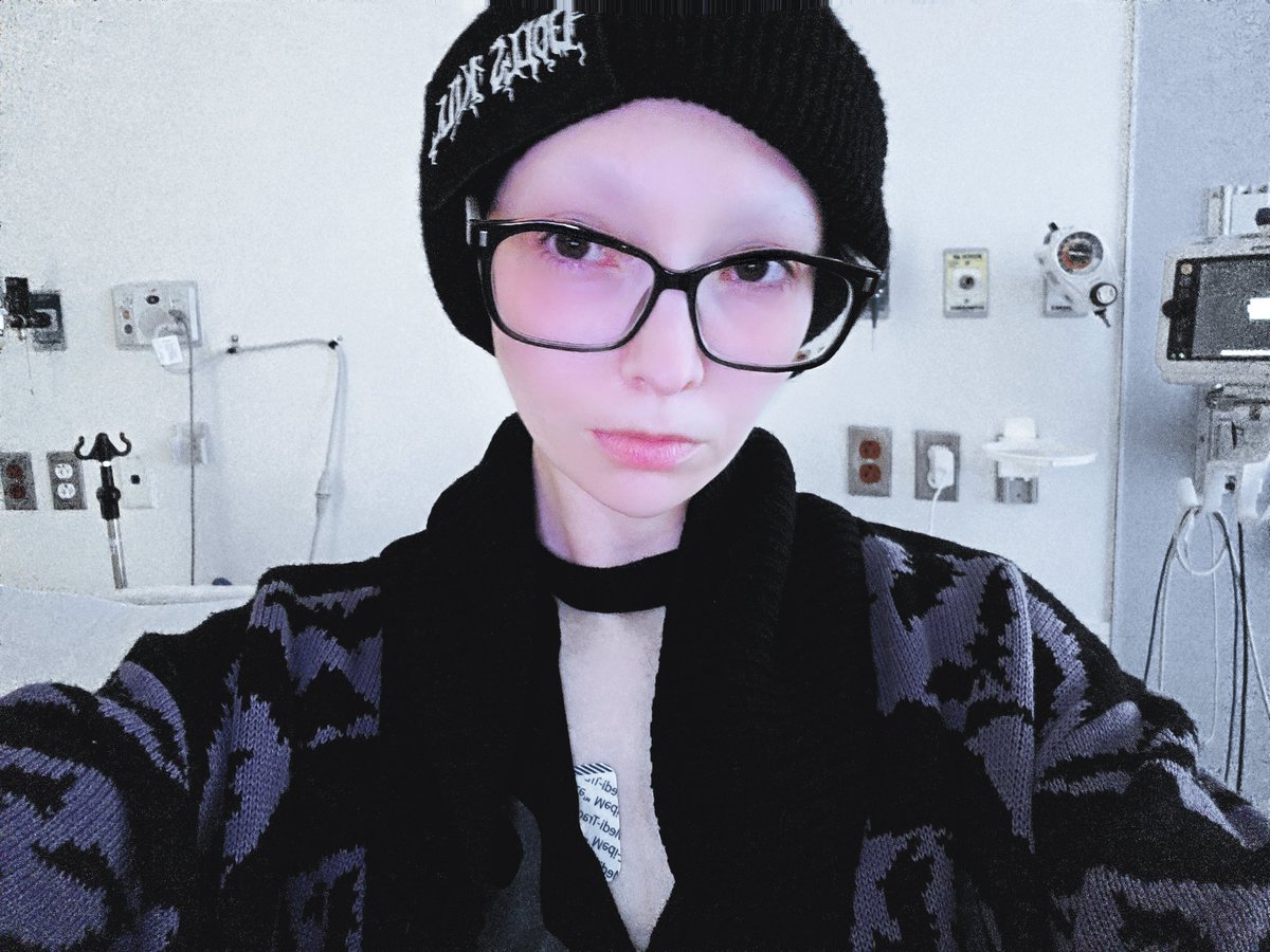 FiendishForm's tweet photo. Another night in the hospital,  im sorry dlfor the delays friends 🫠 https://t.co/zbOJ6ZKl7c