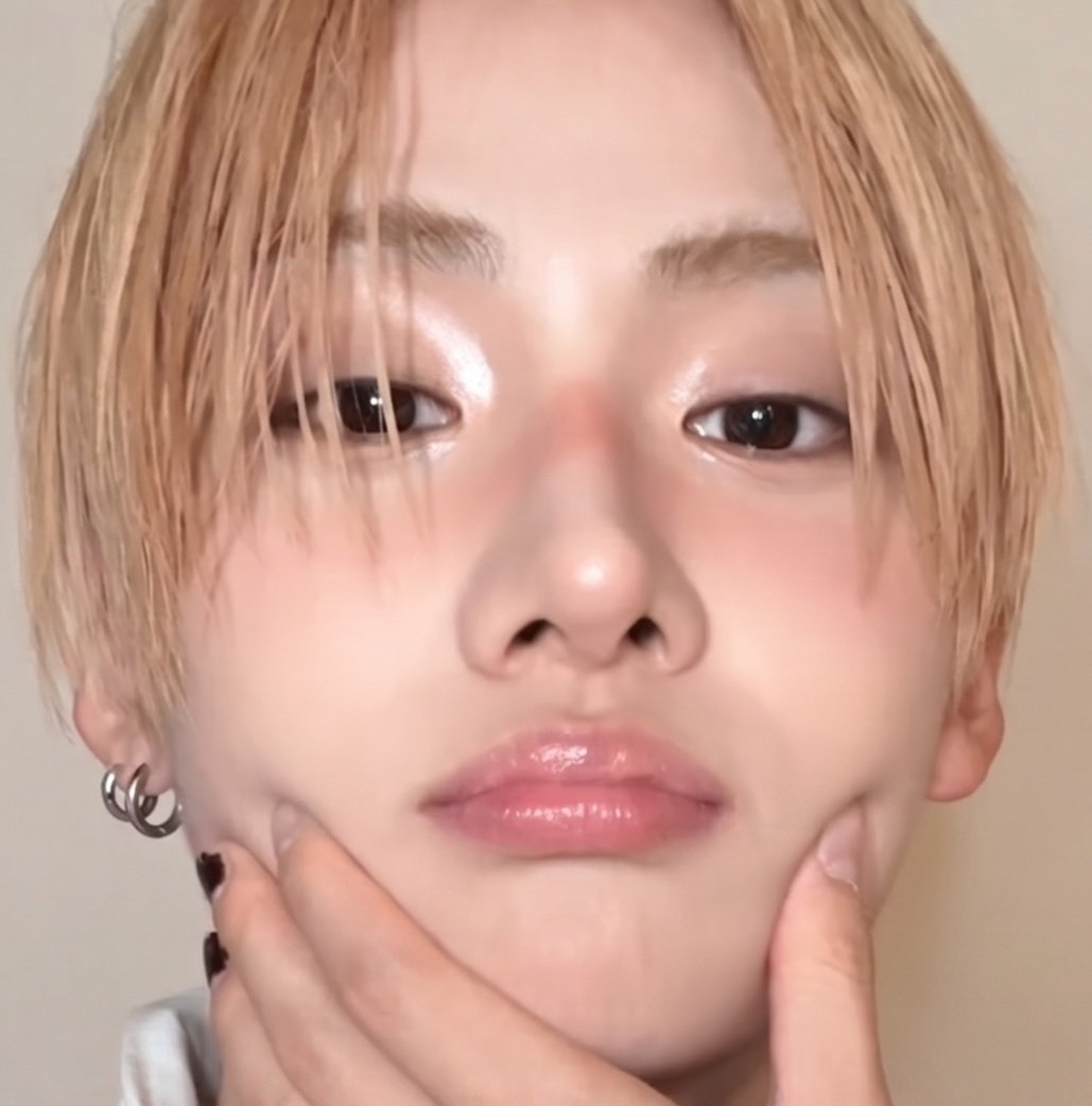 19wons's tweet photo. sangwon clear selca from allurekorea thumbnail ♡ #상원 https://t.co/MlepStzOje