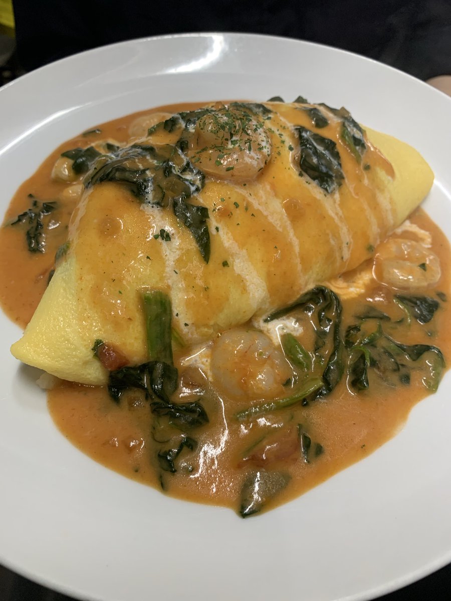 KitchenEggs's tweet photo. こんにちは。北千住にありますオムライス専門店のキッチンエッグスです！

ほんと夏…。暑いなぁ😓

6/1日替わりオムライスは、海老とほうれん草のトマトクリームソースオムライスです❗

北千住ランチのご利用お待ちしております<(_ _)>

#北千住ランチ
#東京オムライス
#レストラン
#日光街道沿い https://t.co/NTVc5PUaIV