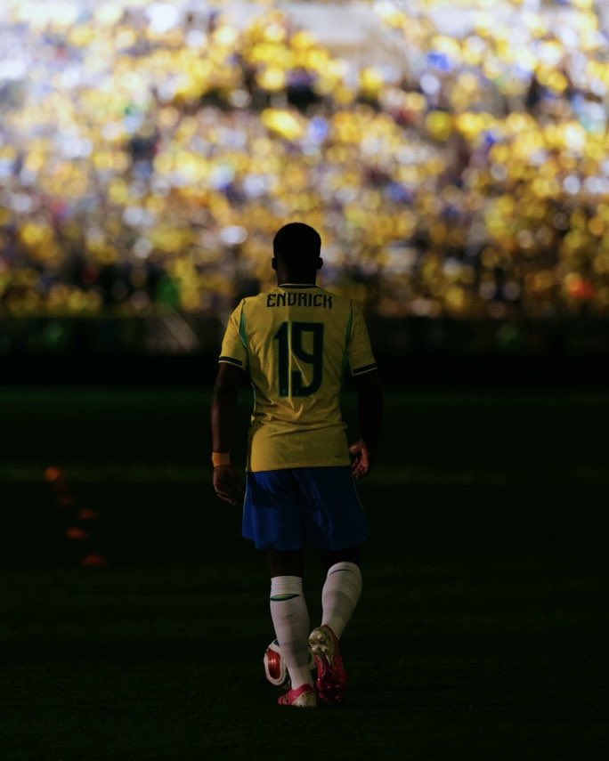 gustavoterini's tweet photo. Que foto monumental. https://t.co/fDBSHXevbS