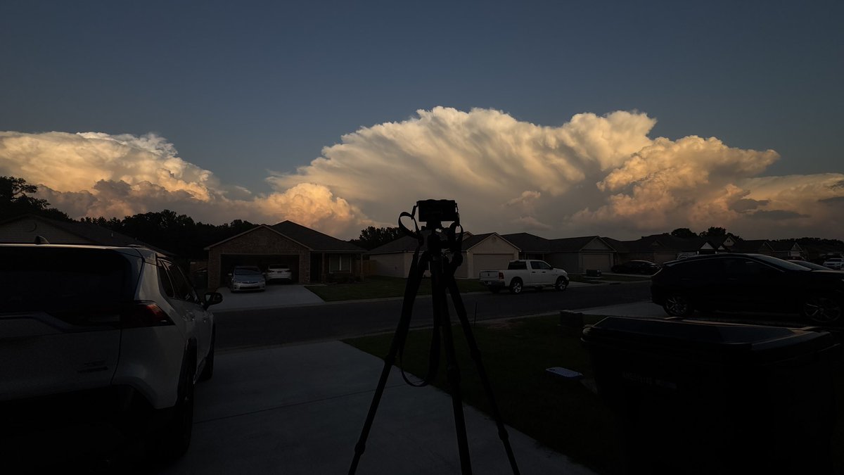 willgofurther's tweet photo. Might have an #arwx timelapse of the clouds coming 😉 

Conway, AR https://t.co/bCMPLVxnW6