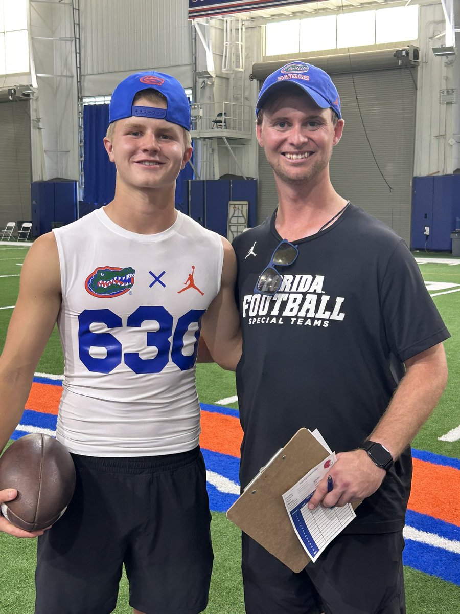 BrettHughes2010's tweet photo. Awesome day competing at the @GatorsFB specialist camp. Super excited to have won best long snapper for the 2028 age group.  

@CoachJGalante @Coach__Hudspeth  @CoachJonSumrall @TheChrisRubio @CoachSenga @CarterMilliron @LCarstensen40 https://t.co/GeCsM75dOM