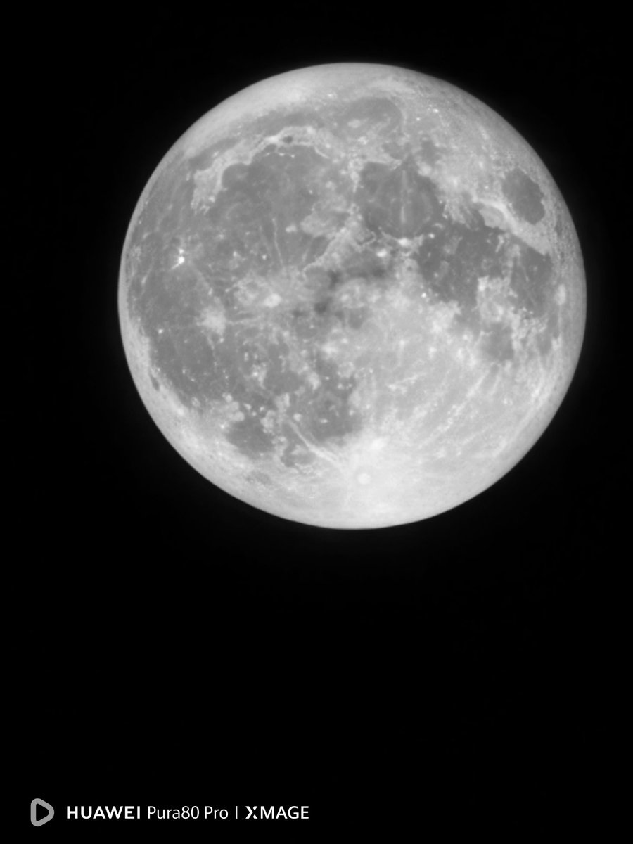 mnasheb's tweet photo. وأكتمل القمر بدراً 🌝
تصويري بهاتف هواوي بيورا 80 برو 👍
#عدستي
@Huawei @HuaweiMobile @HuaweiMobileKSA @HuaweiArabia https://t.co/JV0RdWdK8s