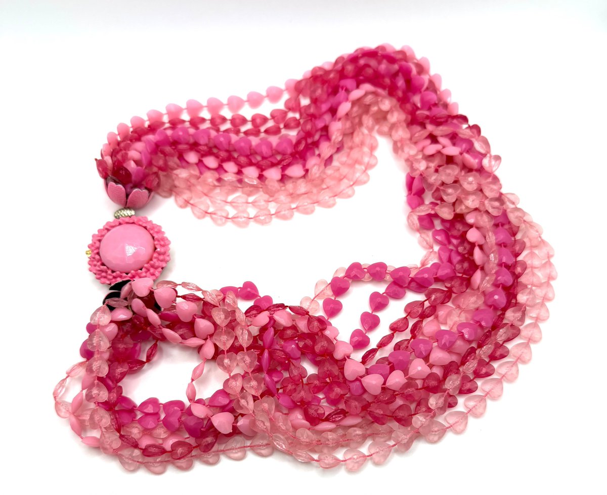 jblwhatnot's tweet photo. Jewels by Lori 4u on Whatnot 6/3at 10:30am CT. Lots preloaded with great start bids. Look!!!
#jewelsbylori4u
https://t.co/gFO4j9tSAc https://t.co/f6GkNI0NuP