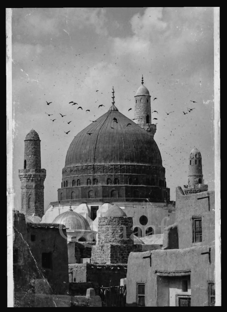 Qaaaaf786's tweet photo. "اللہ نہ چھوٹے دستِ دل سے دامانِ خیالِ مصطفائی ﷺ
ہیں تیرے سپرد سب اُمیدیں،
 اے جُود و نَوالِ مصطفائیﷺ" https://t.co/oOwozte4gT