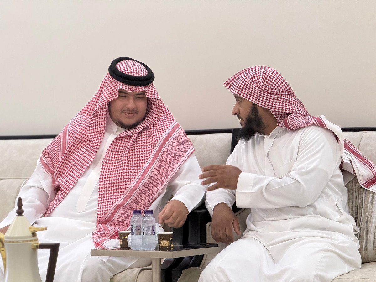 فريق العيون التطوعي tweet media