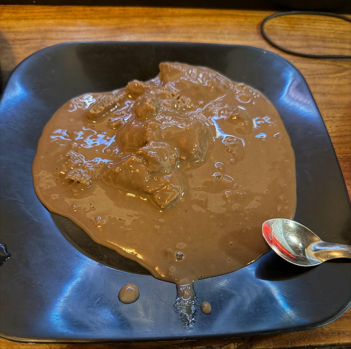 lanatorta's tweet photo. el postre que hizo mi mamá parece diarrea… https://t.co/HFKBUNTdTc