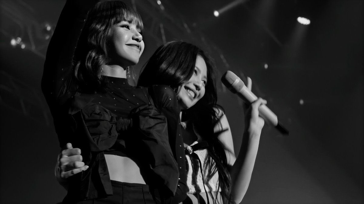 loielvsuu's tweet photo. #gets ba..

#jenlisa #kairain #mikhaiah #capkrys https://t.co/HariD2WAld