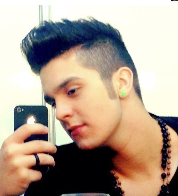 itsluanjo's tweet photo. o comeback do o nosso tempo é hoje 😭 https://t.co/hbmOhF8hYK