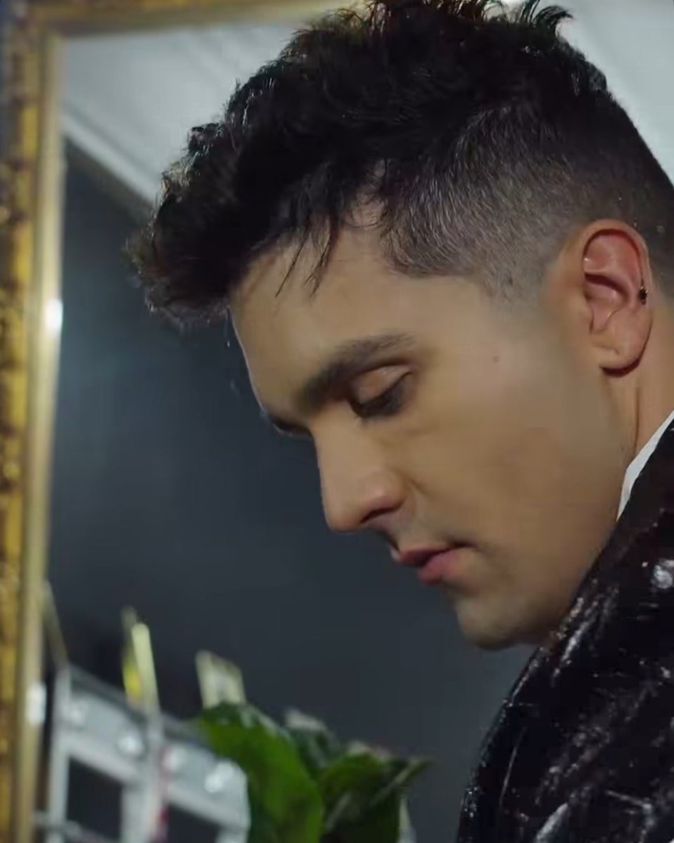 itsluanjo's tweet photo. o comeback do o nosso tempo é hoje 😭 https://t.co/hbmOhF8hYK