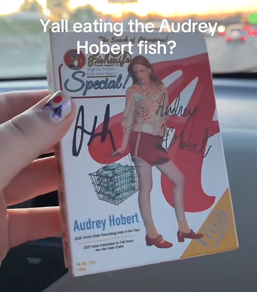 concertleaks's tweet photo. Audrey Hobert is selling signed tinned fish cans on tour in collaboration with FishWife!

📸: tiaaamiaaa3_ (TikTok) https://t.co/8eGcXXXXwk