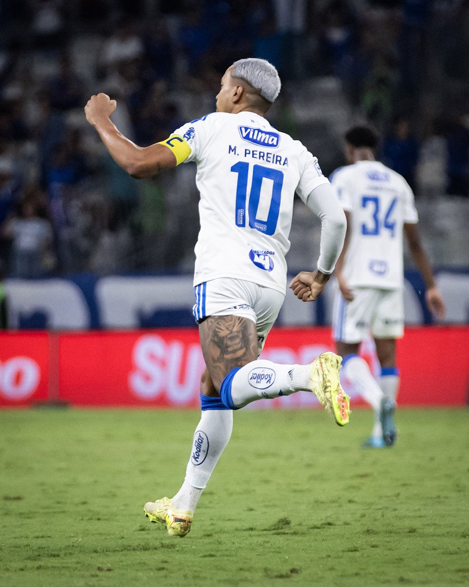 PapoCabuloso's tweet photo. Já agradeceram hoje pelo Matheus Pereira ser o camisa 10 do time de vocês???

📸| Gustavo Aleixo/Cruzeiro https://t.co/BBdaAZEj8h